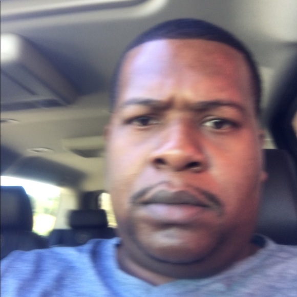 Profile Picture of Robert Coleman (@booman63) on Poshmark