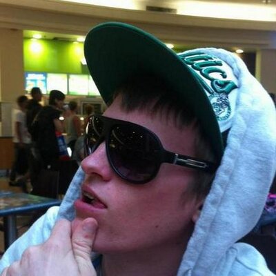 Profile Picture of Mike_Swag (@Sweezy_Mike) on Twitter