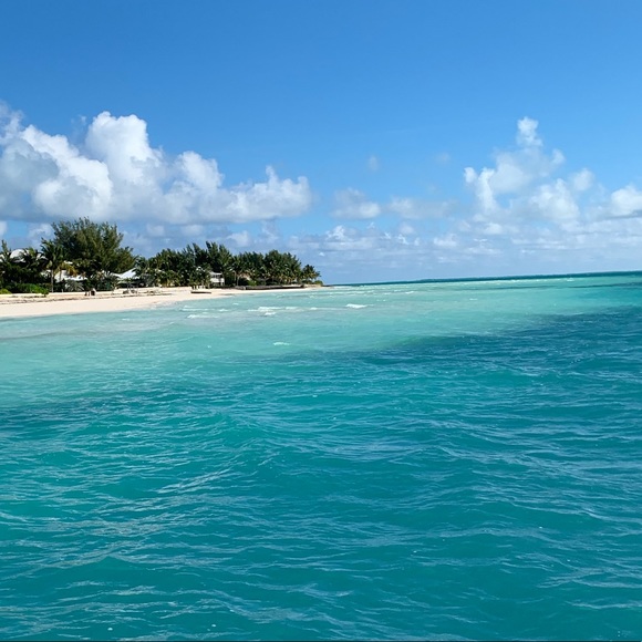 Profile Picture of Julia Shiesley (@juliachristinei) on Poshmark