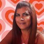 Profile Picture of Karla Rose van Helsen (@karla.vanhelsen) on Facebook