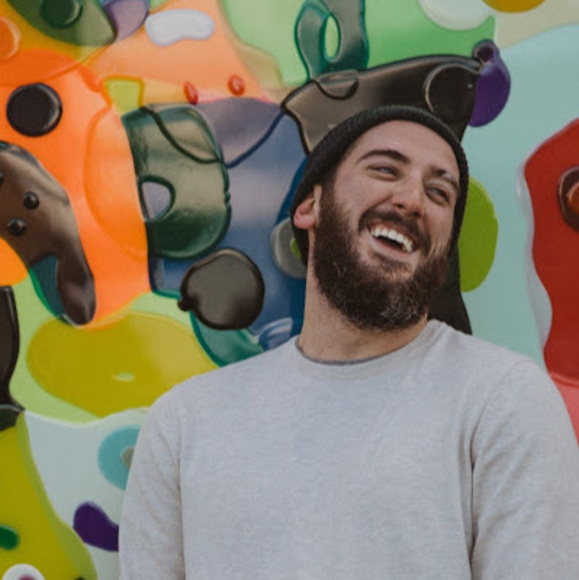 Profile Picture of Daniel Cohen (@dzcsix) on Poshmark