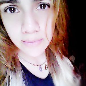 Profile Picture of Alexa Valle (@AlexaValle7) on Twitter