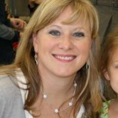 Profile Picture of Raeann Adams (@raeannadams46) on Twitter