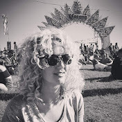 Profile Picture of AMANDA JACKS (@AmandaJacksSinger) on Youtube