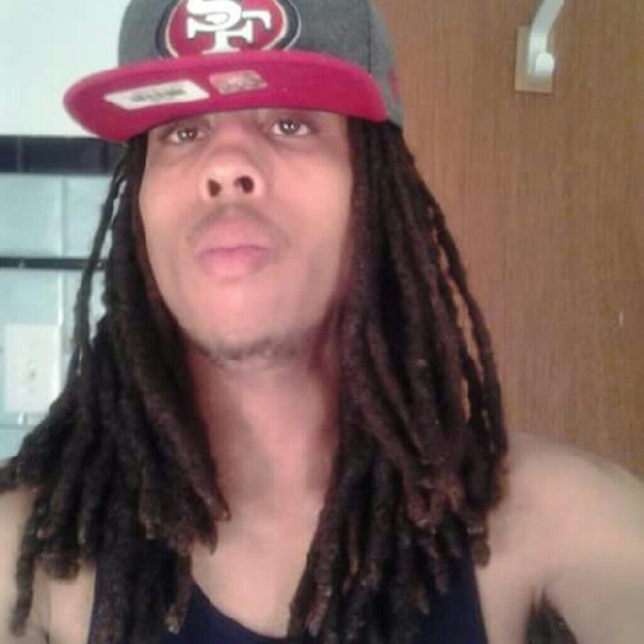 Profile Picture of Kenny Knight (@kenny438) on Poshmark
