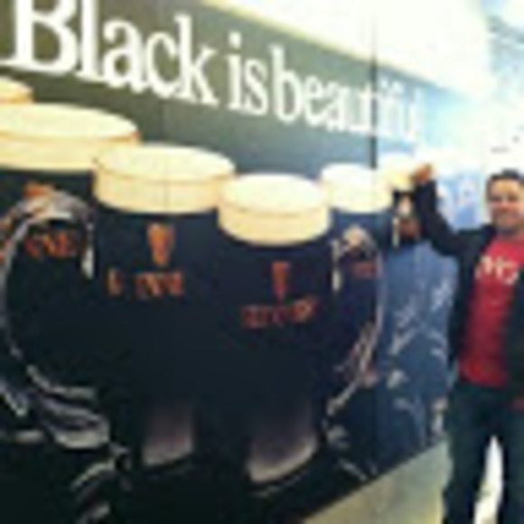 Profile Picture of Nicholas Pomierski (@n_pom) on Poshmark