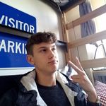 Profile Picture of Zach Combs (@zach_wc) on Instagram