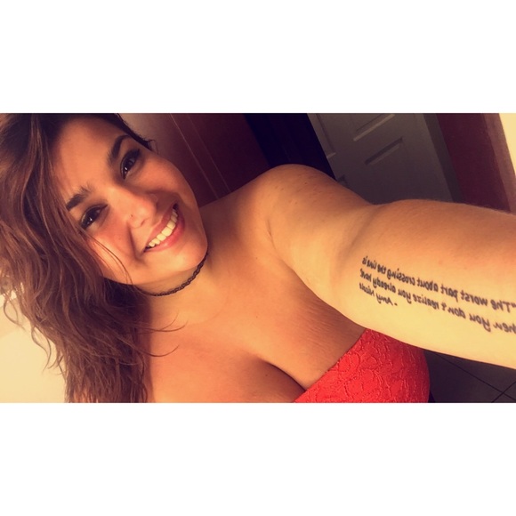 Profile Picture of Breanne Statler (@brestat) on Poshmark