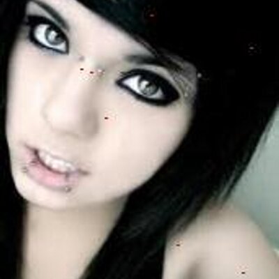 Profile Picture of Sandra Nguyen (@TeDefuti) on Twitter