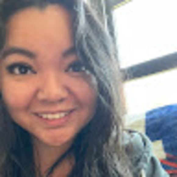 Profile Picture of Geene rose Enriquez (@geenerose) on Poshmark