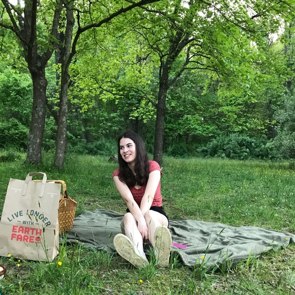 Profile Picture of Beth Mcgunnigle (@bethm15) on Poshmark