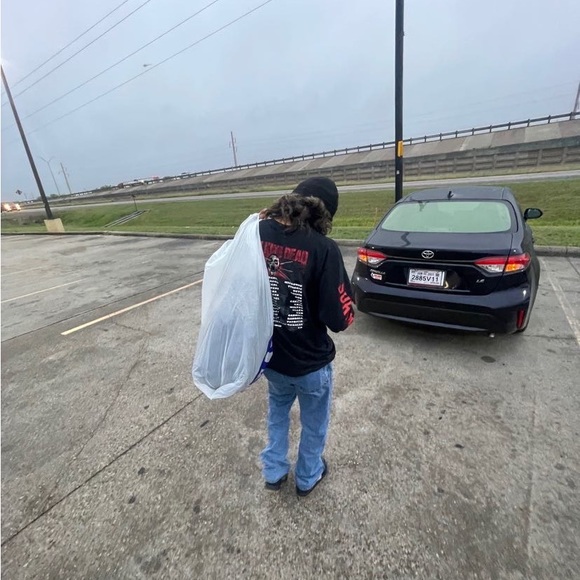 Profile Picture of Alejandro Rosales (@wehatejin) on Poshmark