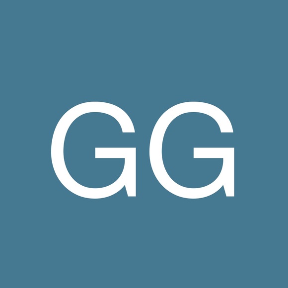 Profile Picture of Gina Gina (@curlygirl1111) on Poshmark