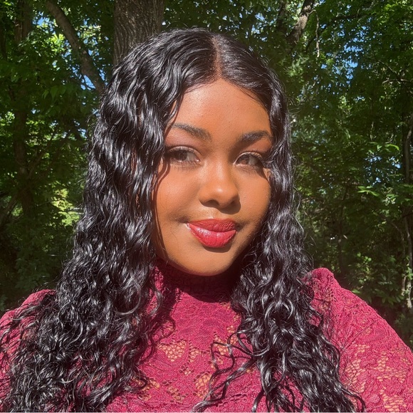 Profile Picture of Jasmine Price (@priceflow) on Poshmark