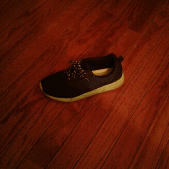 Profile Picture of Wadiya Ferg (@mook40) on Poshmark