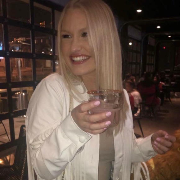 Profile Picture of Tristan Hicks (@trikenhicks) on Poshmark