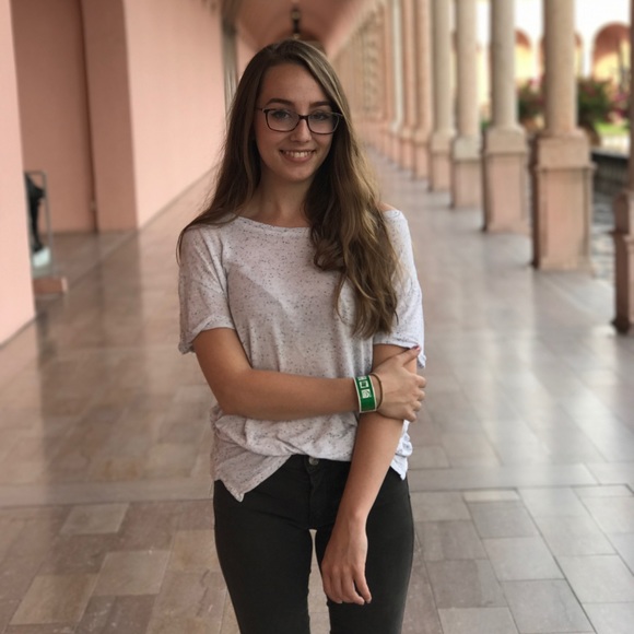 Profile Picture of Sophia Mancuso (@sophiamancuso) on Poshmark