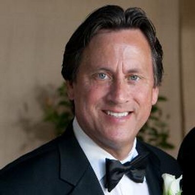 Profile Picture of Bob Milam (@FormalShirtGuy) on Twitter