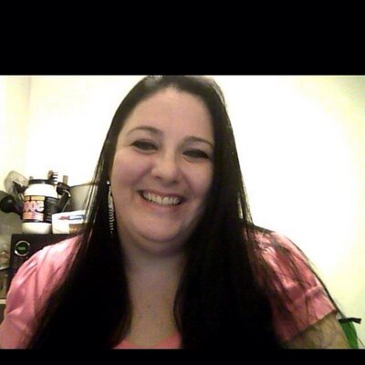 Profile Picture of Lori Duche' (@LandTMcDaniel) on Twitter