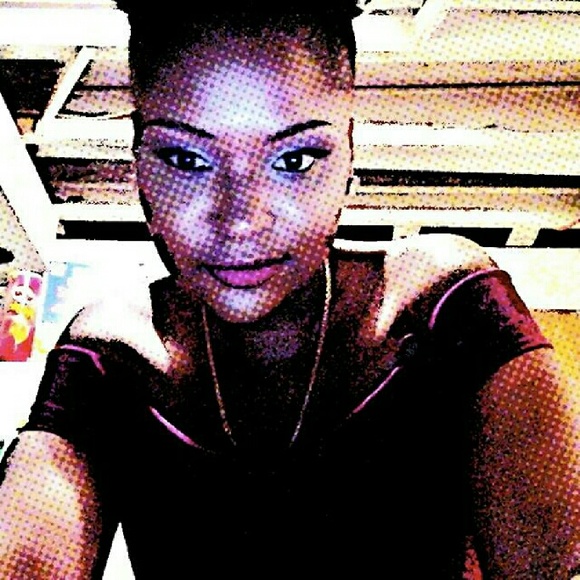 Profile Picture of Kerline Calixte (@kerlkerl16) on Poshmark