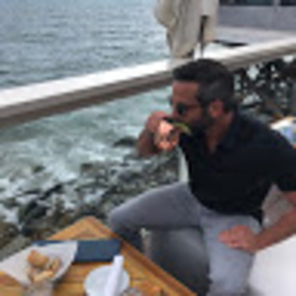 Profile Picture of David Lipp (@davidlipp83) on Poshmark