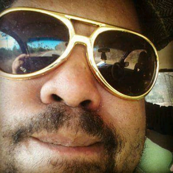 Profile Picture of Carlos Powell (@circa_79) on Poshmark