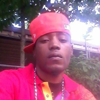 Profile Picture of Lorenzo Robbins (@lorenzo.robbins) on Facebook