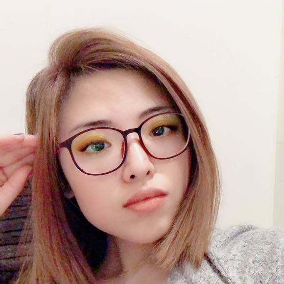 Profile Picture of Yinglu Dang (@yinglu9521) on Poshmark