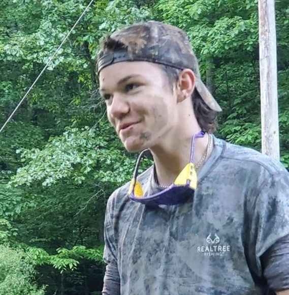 Kasey Murach - Poshmark Profile Picture of Kasey Murach (@kaseymurach) on Poshmark