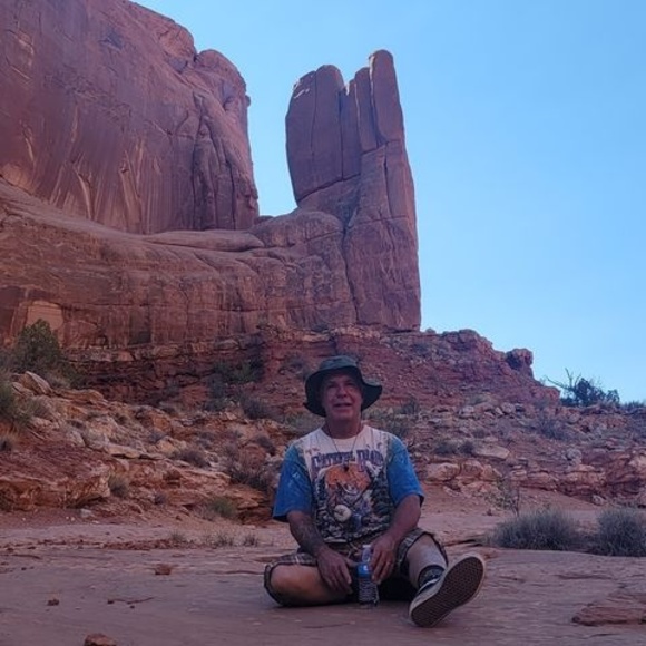 Profile Picture of Scott Feldman (@scottdena007) on Poshmark