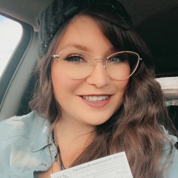 Profile Picture of Candice Goad (@cgoad84) on Poshmark