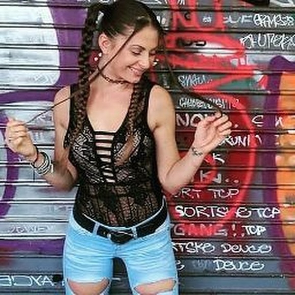 Kristina Popova - Poshmark Profile Picture of Kristina Popova (@kristinapopova) on Poshmark