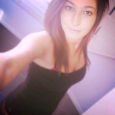 Profile Picture of Leslie Brunelli (@leslie_br) on Twitter