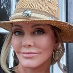 Profile Picture of Julie Booth (@jboothhames) on Instagram