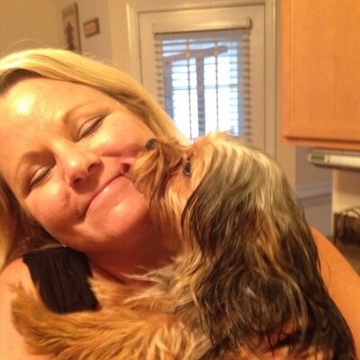 Profile Picture of Elizabeth Englund (@eenglund3) on Twitter