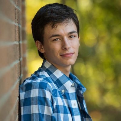 Profile Picture of Anne Frank Ham Sandwich (@Dylan_Houle_) on Twitter