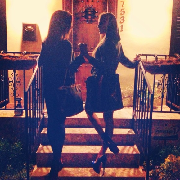 Profile Picture of Hannah Balonick (@redbottoms) on Poshmark