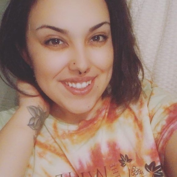 Profile Picture of Olivia Bertalan (@funnygalxo) on Poshmark