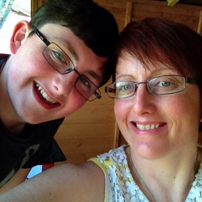Profile Picture of Anne Lightfoot (@FunnyfootAnne) on Twitter