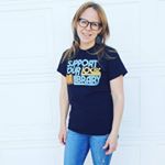 Profile Picture of Sarah Robbins (@thelibrarycardlady) on Instagram