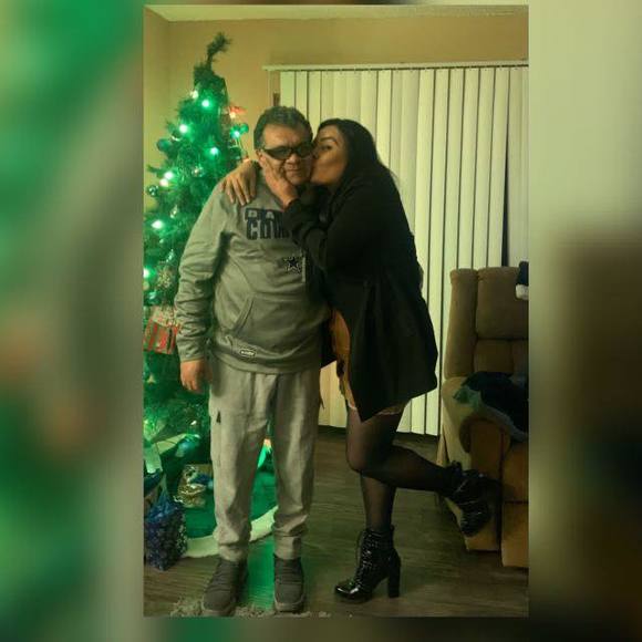 Profile Picture of Ely Scott (@ely_scott) on Poshmark