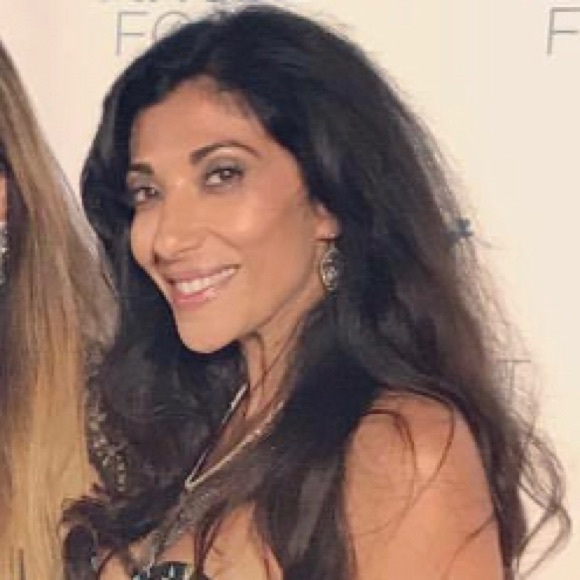 Joanna Burish - Poshmark Profile Picture of Joanna Burish (@jgburish) on Poshmark