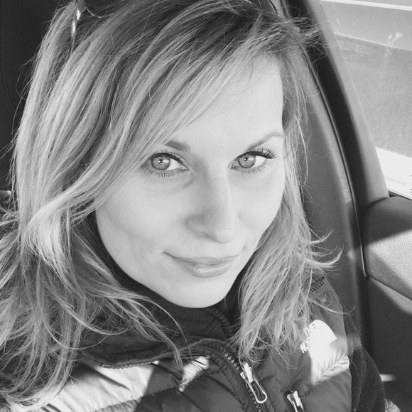 Profile Picture of Christy Borkowski (@christybski) on Poshmark