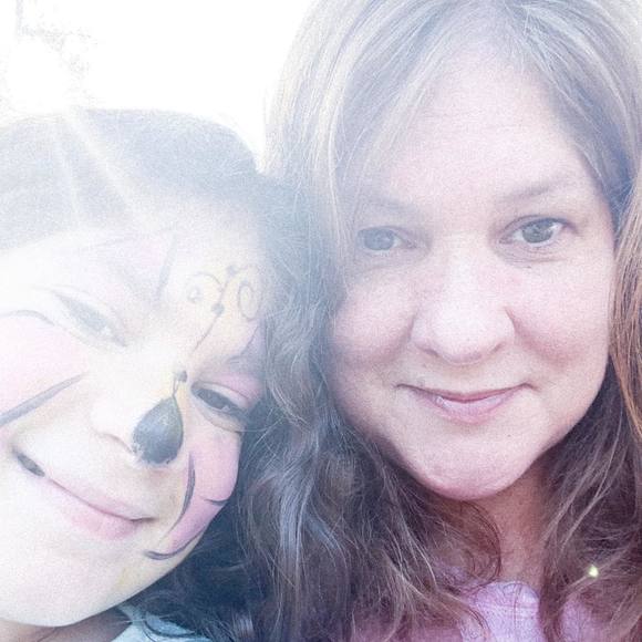Profile Picture of Lynn Robinson-soderquist (@lynns427) on Poshmark