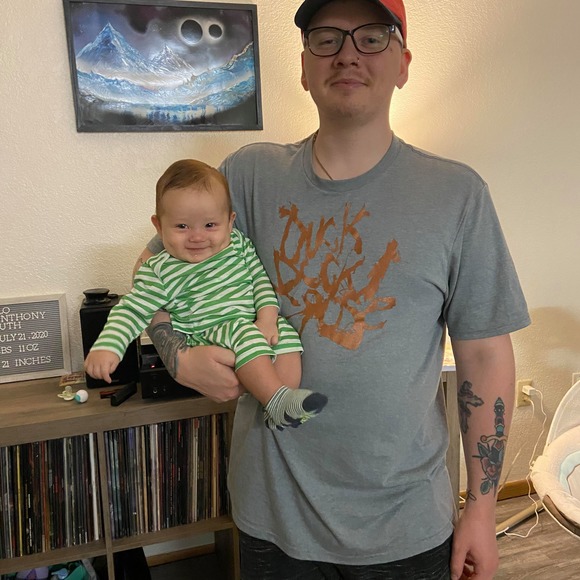 Profile Picture of Brady Gluth (@shreddybrady) on Poshmark