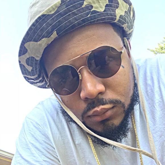 Profile Picture of Kenrick Gillett (@kenrick88) on Poshmark