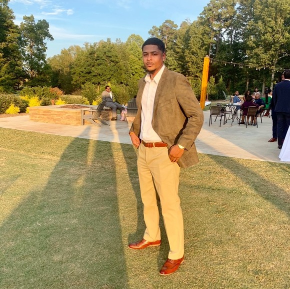 Profile Picture of Ryan Sharpe (@blackmigo843) on Poshmark