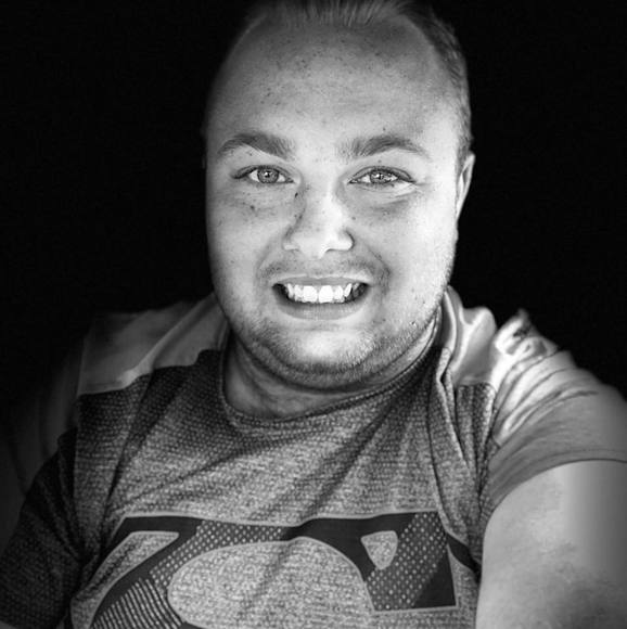 Profile Picture of Michael Fain (@mycal1125) on Poshmark