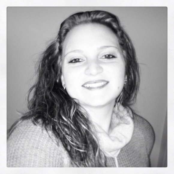 Profile Picture of Kaitlin Borino (@kborino1317) on Poshmark