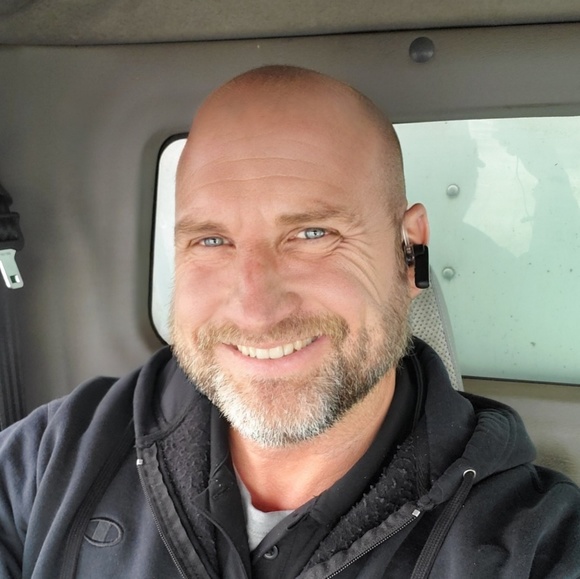 Profile Picture of Brent Anderson (@mnf7snopro) on Poshmark